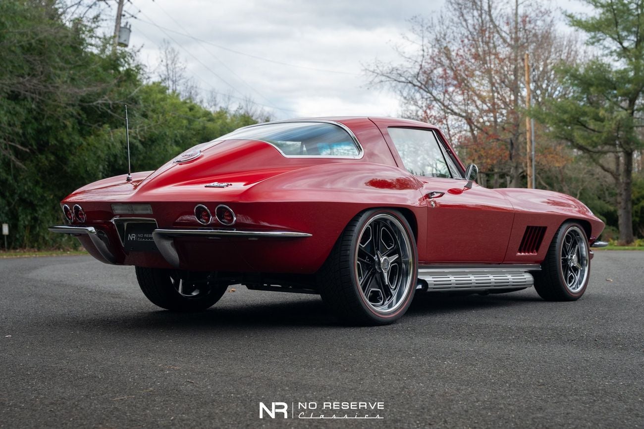 شيفروليه كورفت ZZ502 6 Speed Widebody Restomod