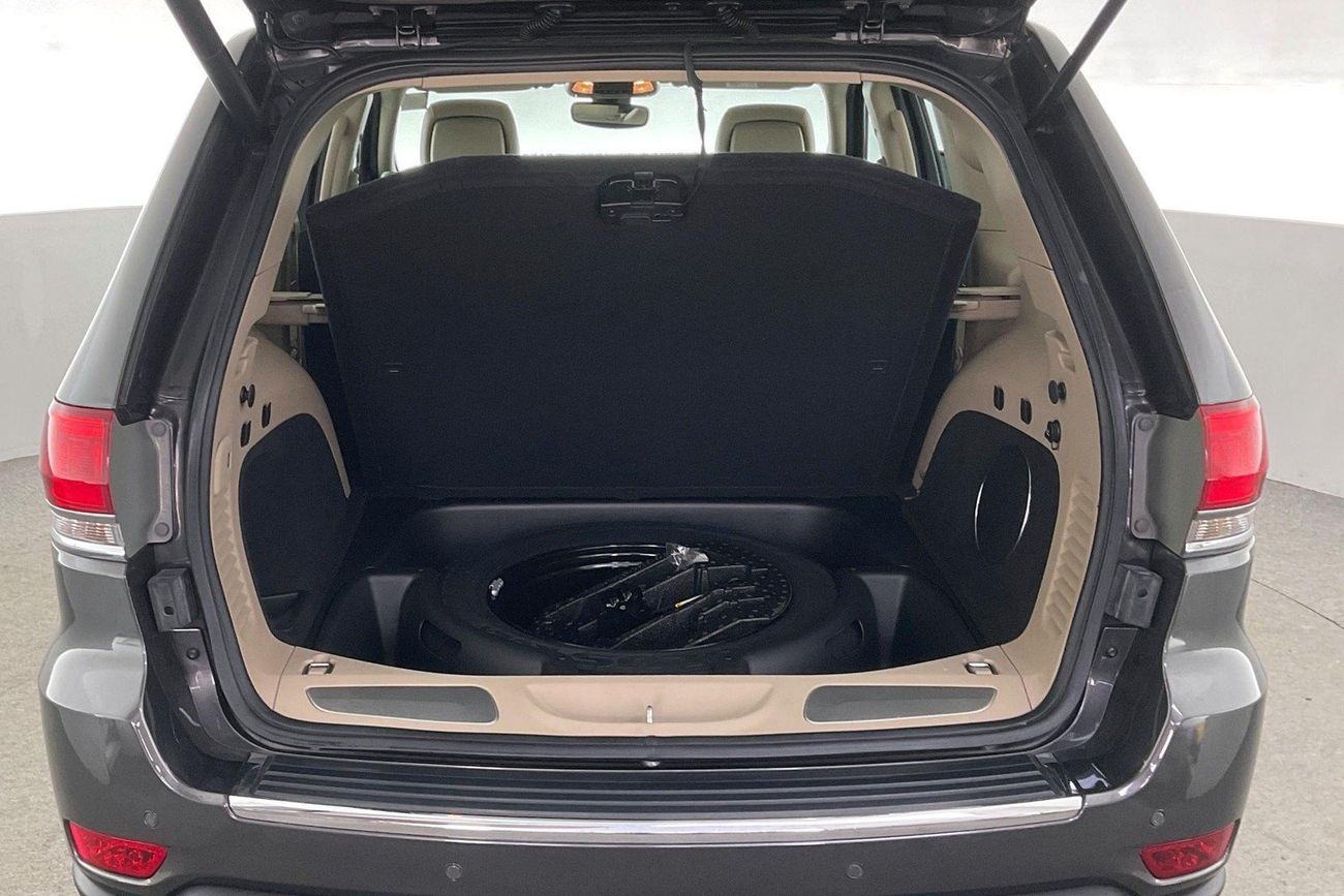 Jeep Grand Cherokee Limited | Guaranteed Warranty | 0 Down Payment