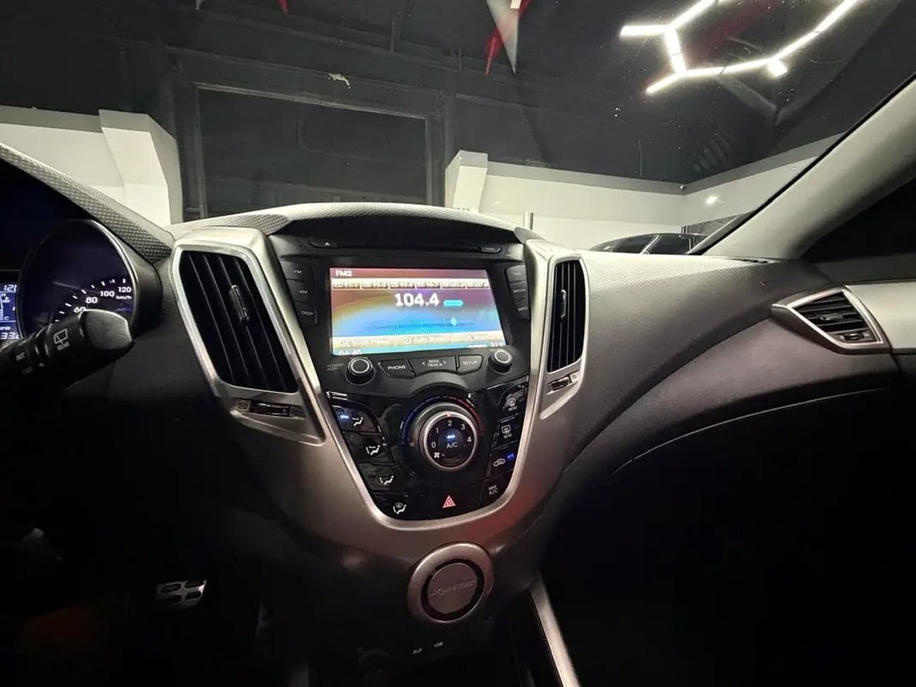هيونداي فيلوستر GLS 1.6L