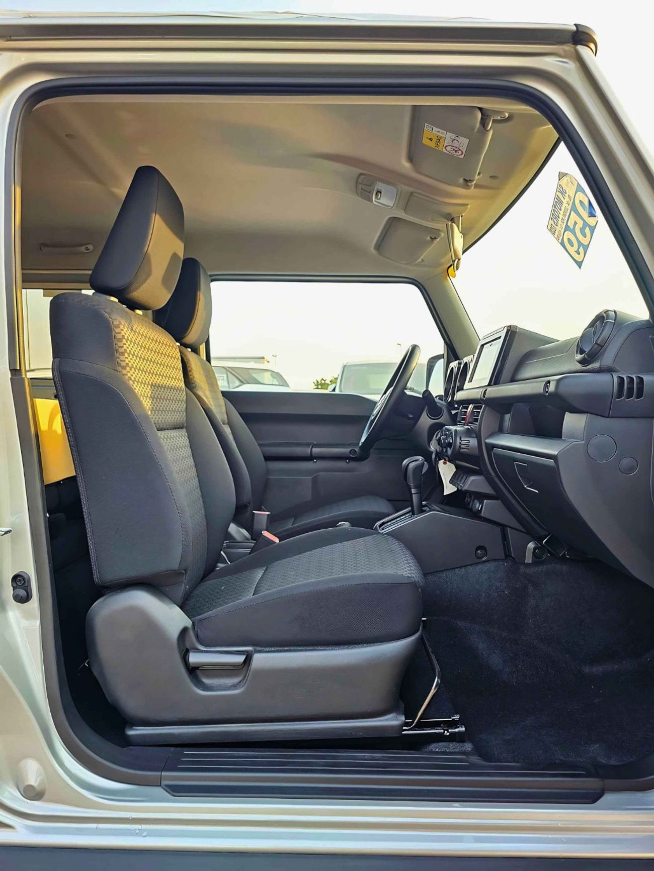 سوزوكي جيمني GL / A/T / 1.5L V4 PETROL / 3 DOOR / ALL GRIP SLDA AF / 4WD / CODE # SJ15GL