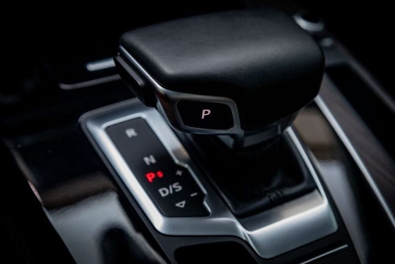 أودي Q5 45 TFSI Quattro 2.0L Audi Q5 45TFSI Quattro 2022 GCC under Agency Warranty