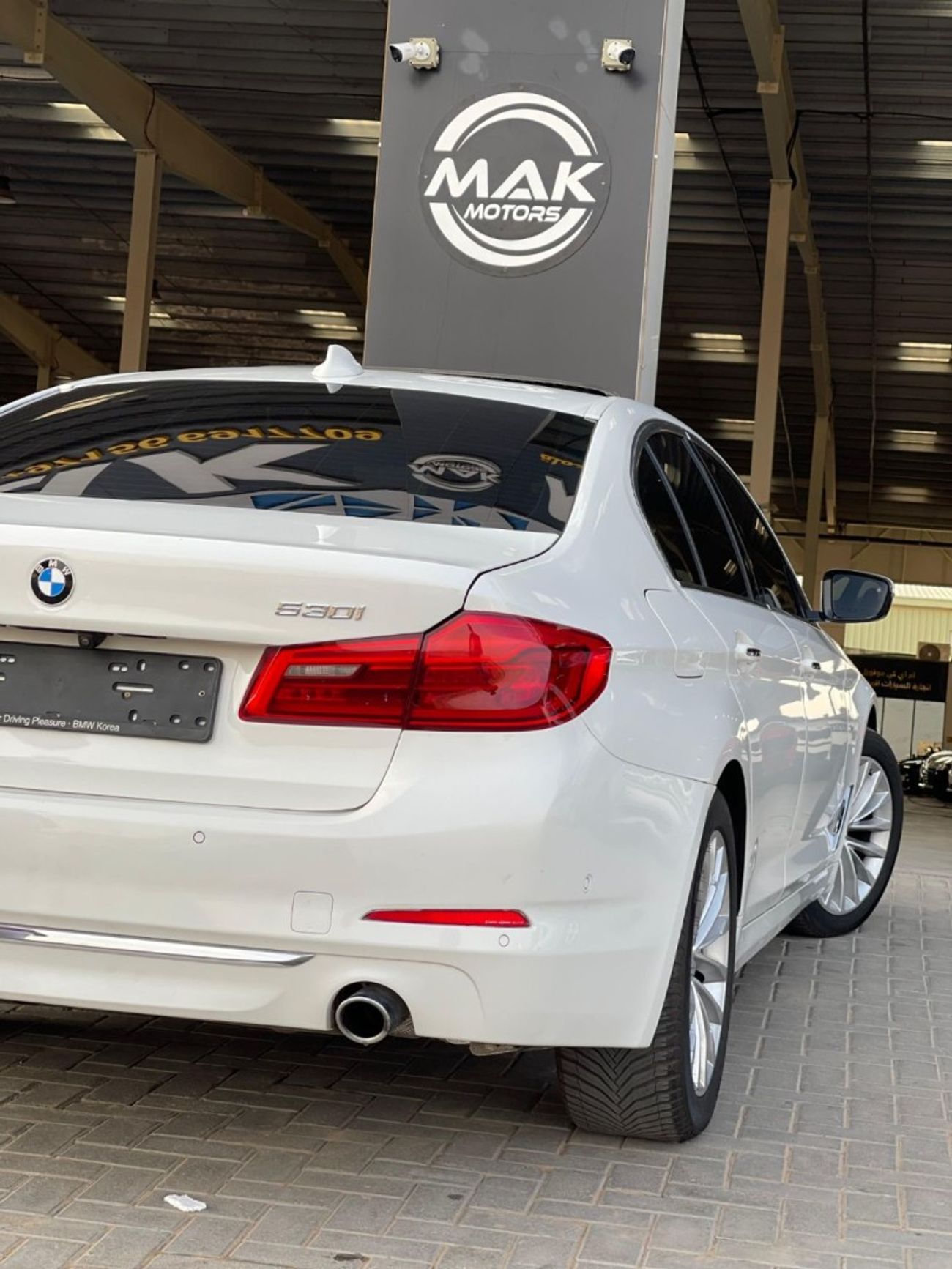 بي أم دبليو 530i Luxury 2.0L LUXURY LINE / KOREAN IMPORTED / CLEAN TITLE / DIAMOND LEATHER BIG SEATS