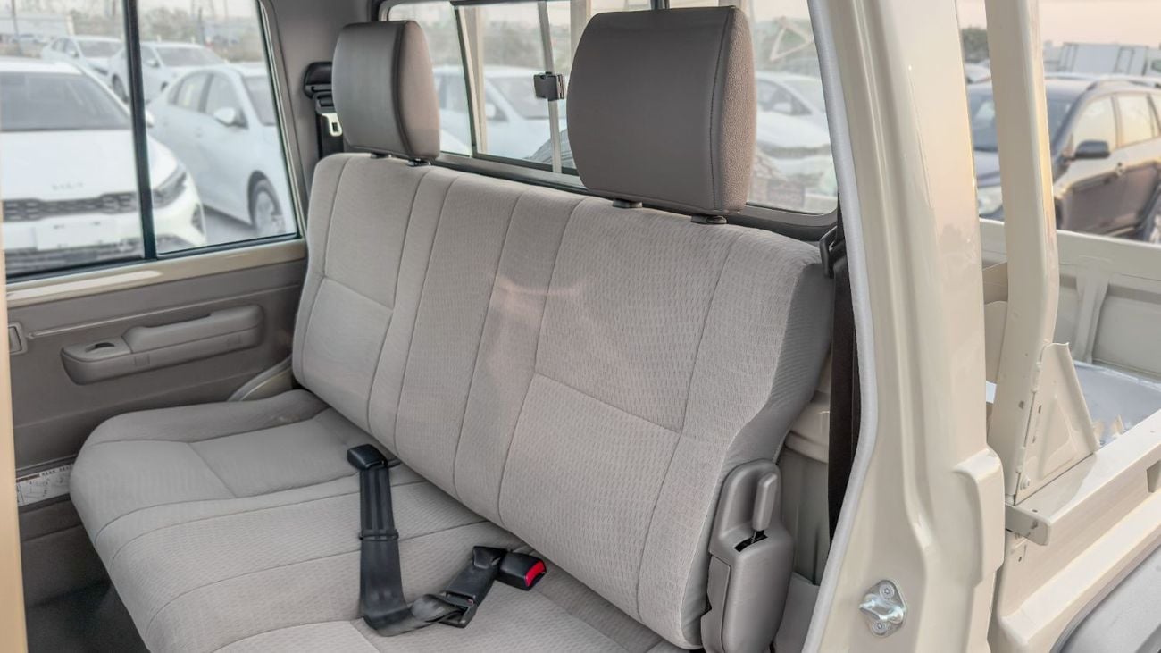 Toyota Land Cruiser 70 LC79 LX 2026 Toyota Land Cruiser LC79 DC 2.8L MT Diesel Mid Option (Beige-Brown)
