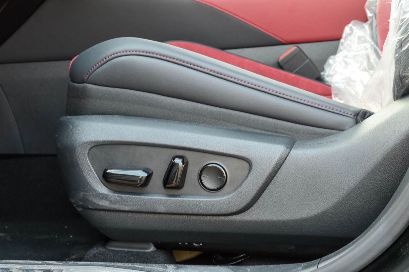 Lexus RX 500h F Sport Performance 2.4L LEXUS RX500 HYBRID 2.4L AWD 5DOOR SUV 2025