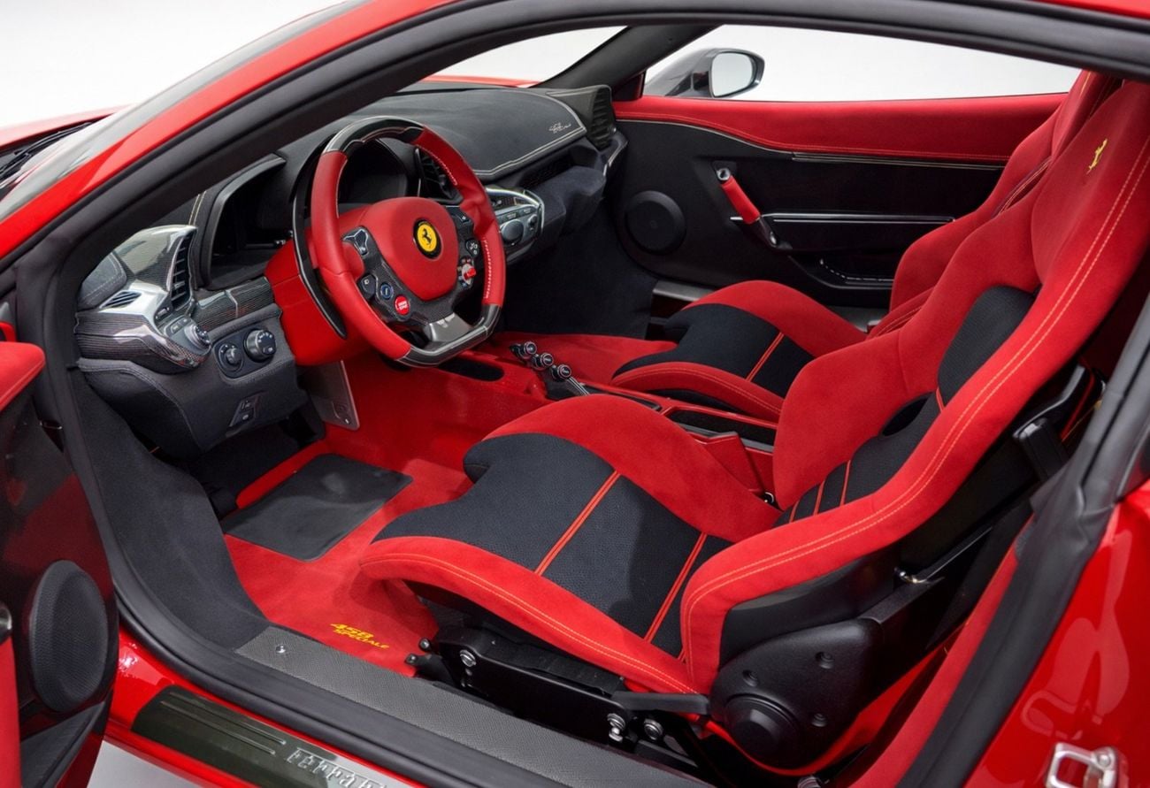 فيراري 458 سبيشياليه 