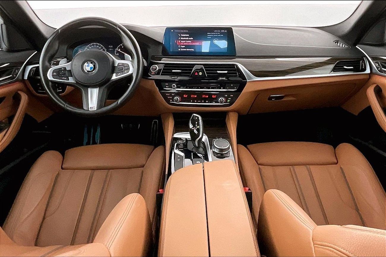 بي أم دبليو 520i M Sport | عرض العيد الحصري | خالية من أضرار الفيضانات