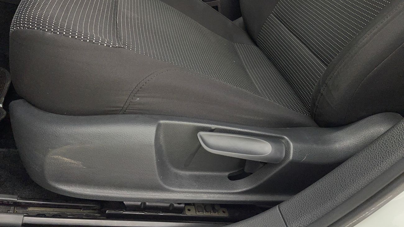 فولكس واجن باسات 2018 S | AED 673/Month | 0 DP | 30 Day Return | Warranty | Service History