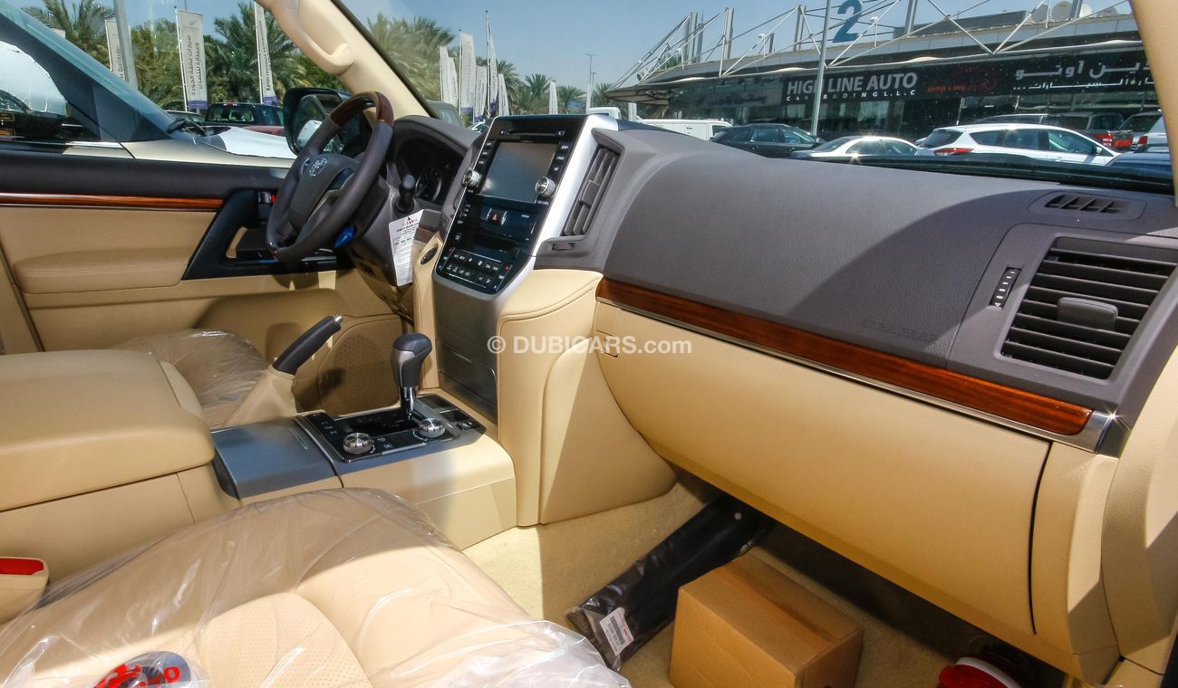 Toyota Land Cruiser GXR White Edition