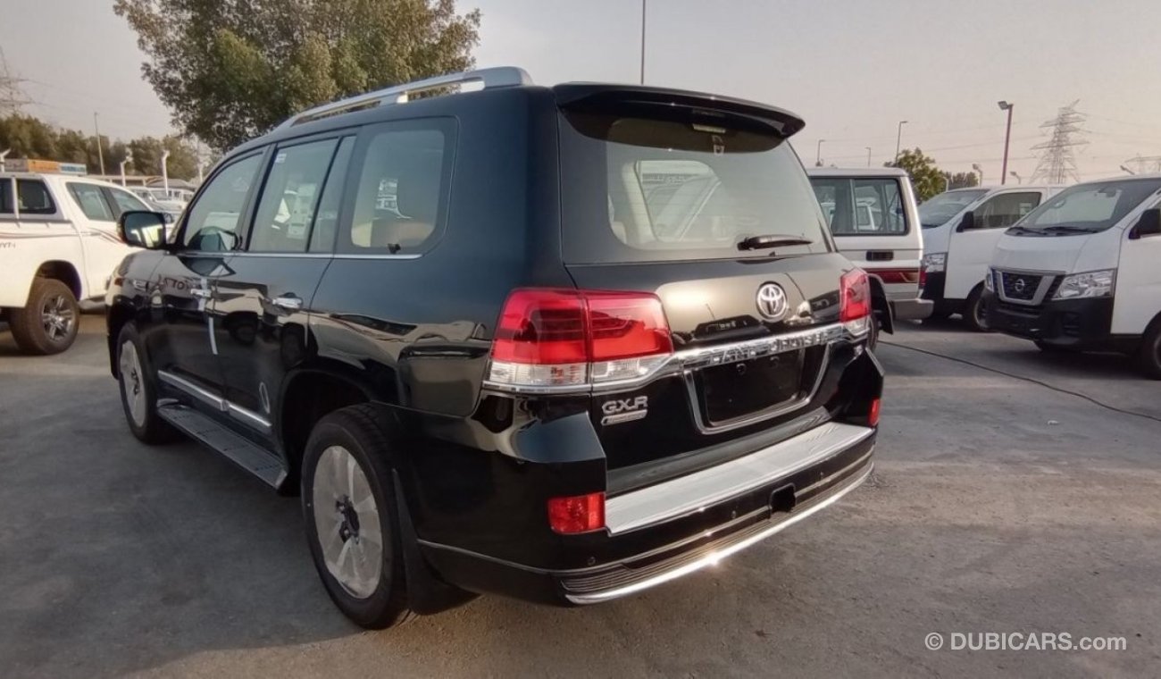 تويوتا لاند كروزر Toyota Land cruiser black GXR 4.6L V8 GT with leather seats (2021 Model)