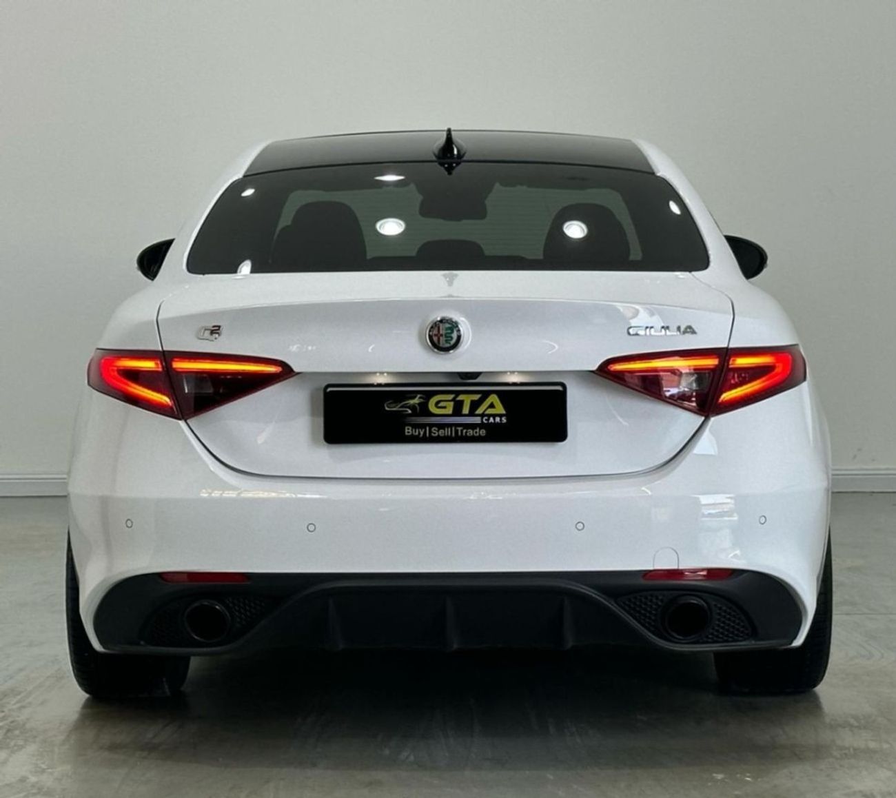 ألفا روميو جوليا Veloce Q2 2023 Alfa Romeo Giulia Veloce Q2, 2028 Alfa Romeo Warranty + Service Pack, Very Low Kms, G
