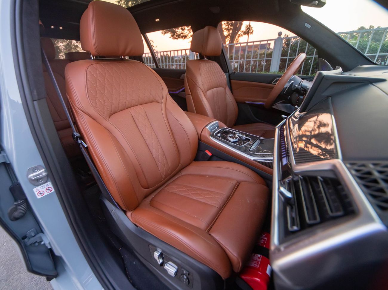 بي أم دبليو X7 xDriveM60i (6 Seats)