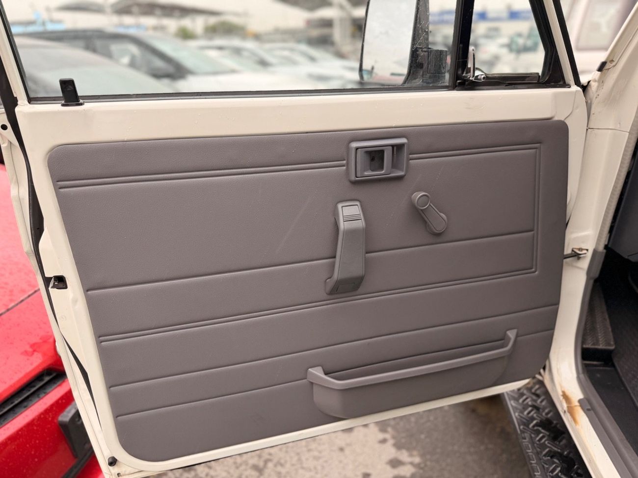 Toyota Land Cruiser 70