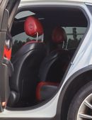 Mercedes-Benz GLC 250 4MATIC 2.0L Mercedes GLC 250, 2018, 4MATIC, GCC, original paint accident-free in excellent condition