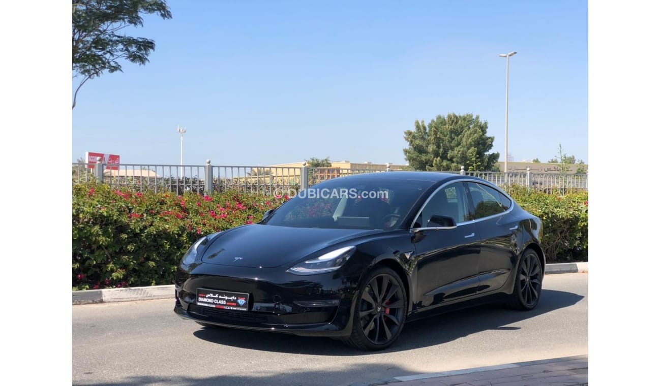 تسلا موديل 3 ايسلا موديل 3