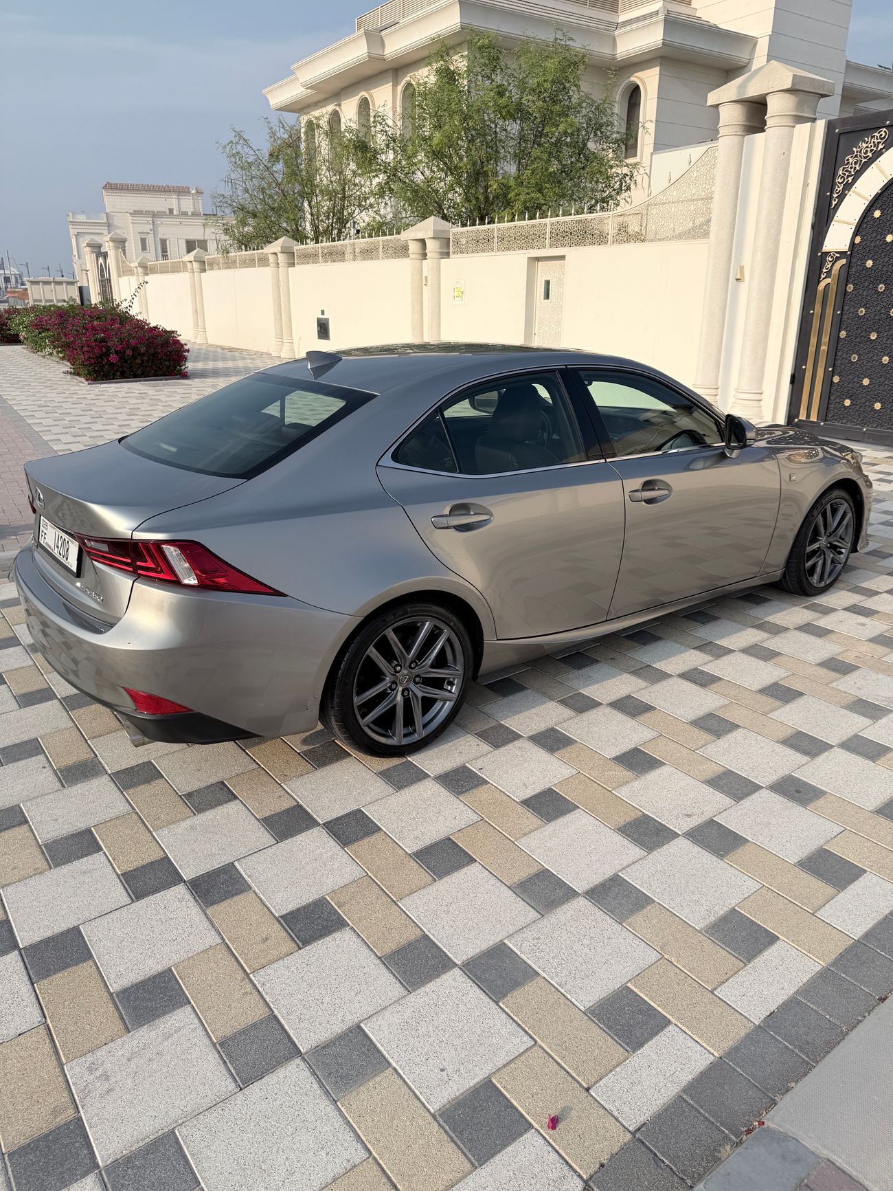 Lexus IS350 f-sport  3.5l awd