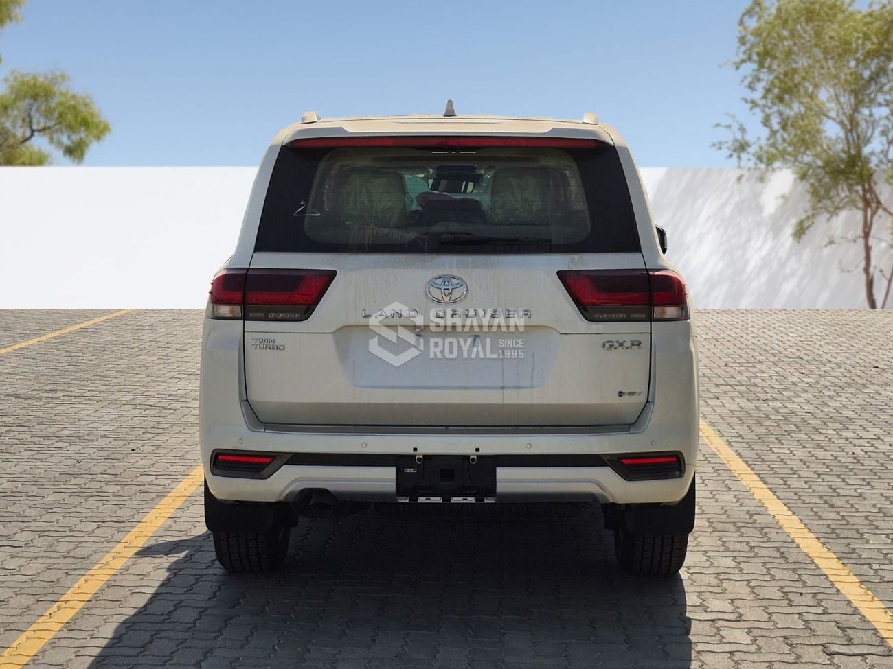 تويوتا لاند كروزر LC300 GXR-FULL OPTION 3.5L HEV 457TT AT | 7-SEATS | JBL | SOFT DOOR CLOSING|   2026MY