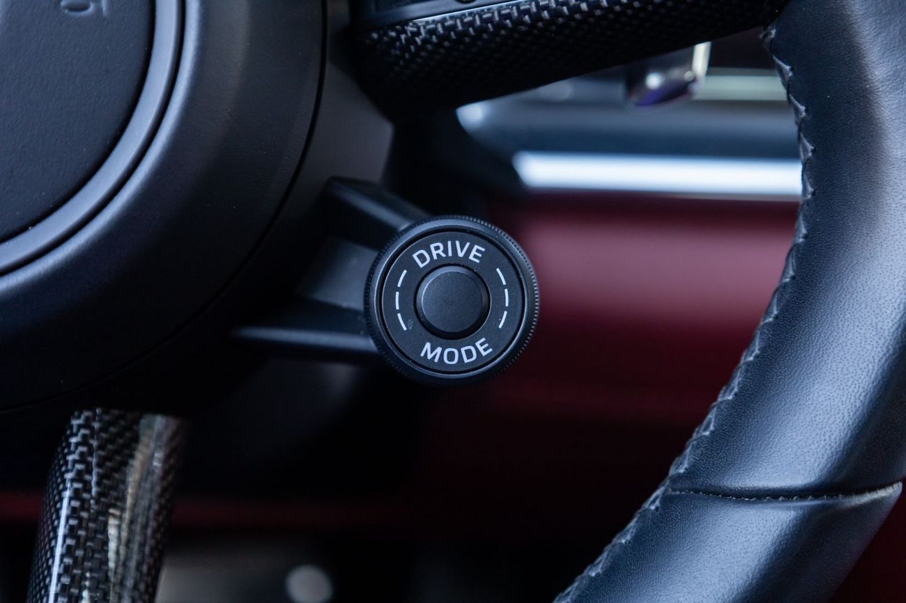 Porsche Panamera GTS 4.0L (454 HP) RWD