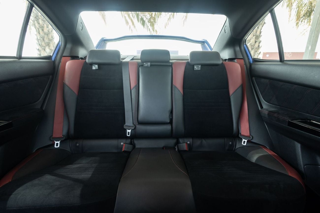 سوبارو امبريزا WRX STi