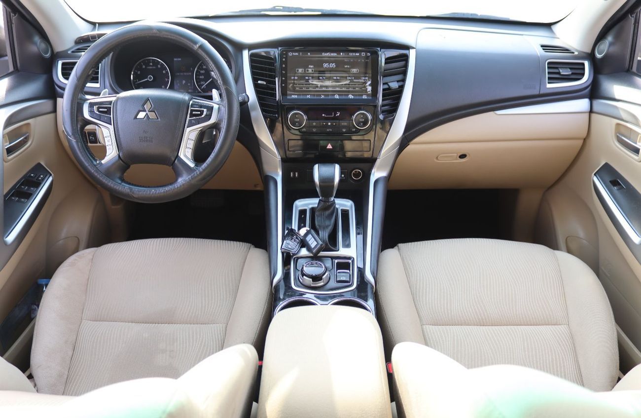 Mitsubishi Montero Sport A 2019 Mitsubishi Montero Sport Gulf model in excellent condition with no accidents, mileage of 112,