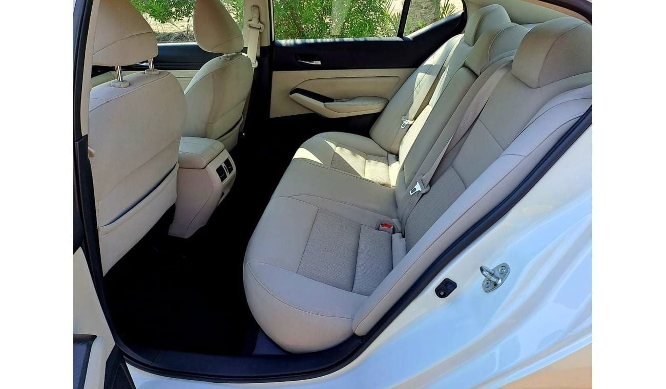 Nissan Altima 2.5 SV 2020 2.5L GCC (860/-MONTHLY)