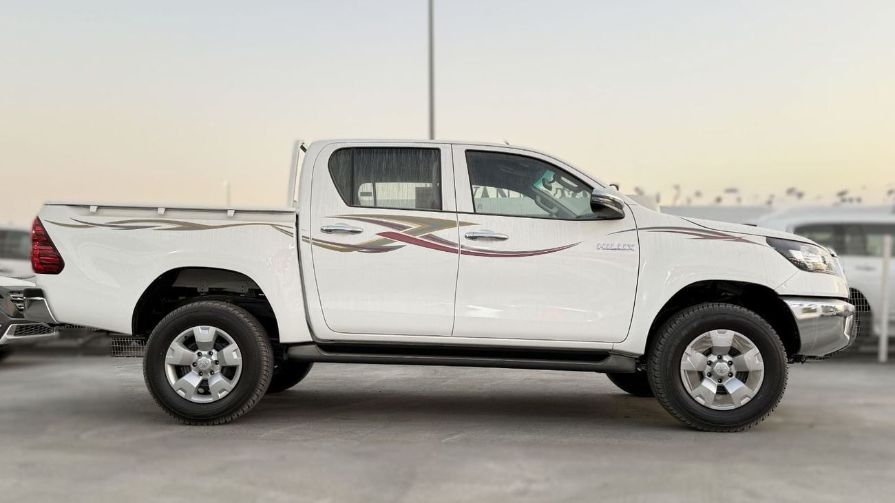 تويوتا هيلوكس 2.4L Diesel Manual Double Cab 4x4 2026YM