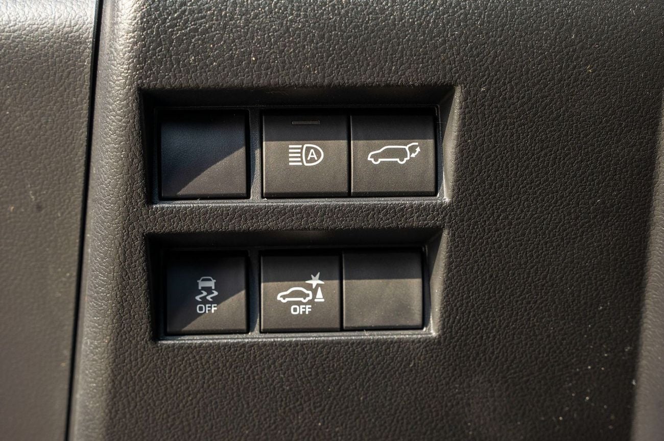 تويوتا لاند كروزر 2026 Toyota Land Cruiser VXR Twin Turbo 3.5L AT Petrol (Black)