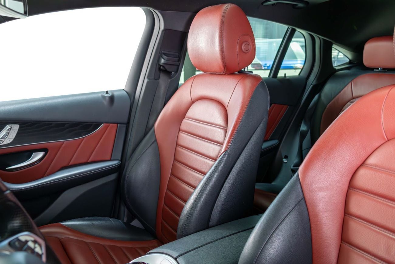 مرسيدس بنز GLC 250 Coupe AMG 2.0L