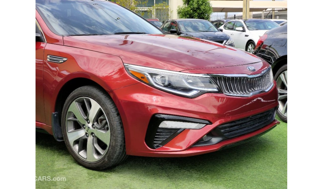 Kia Optima Kia Optima S 2020 Red 2.4L