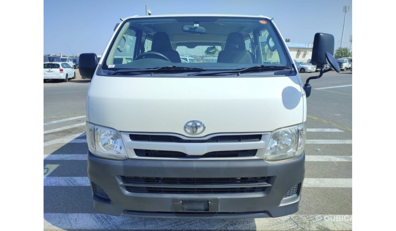 تويوتا هاياس KDH201-0073039 || 2011 CC3000 || DIESEL || RIGHT HAND DRIVE. || ONLY FOR EXPORT