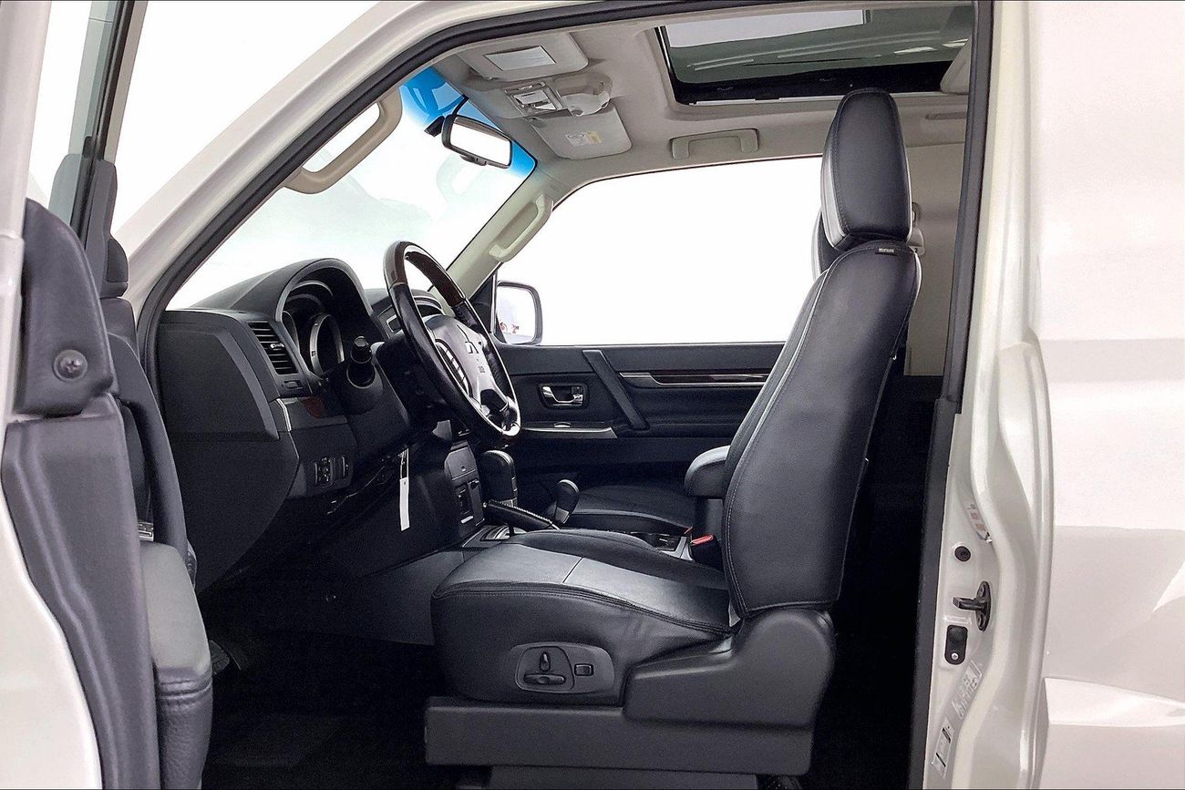 ميتسوبيشي باجيرو GLS Highline | شامل الضمان | 0 ﺪﻔﻋﺓ ﺃﻮﻟﻯ