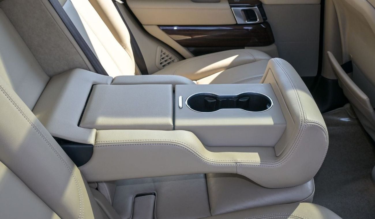 لاند روفر رينج روفر Perfect Condition Range Rover Vogue HSE - 2016 Low Mileage