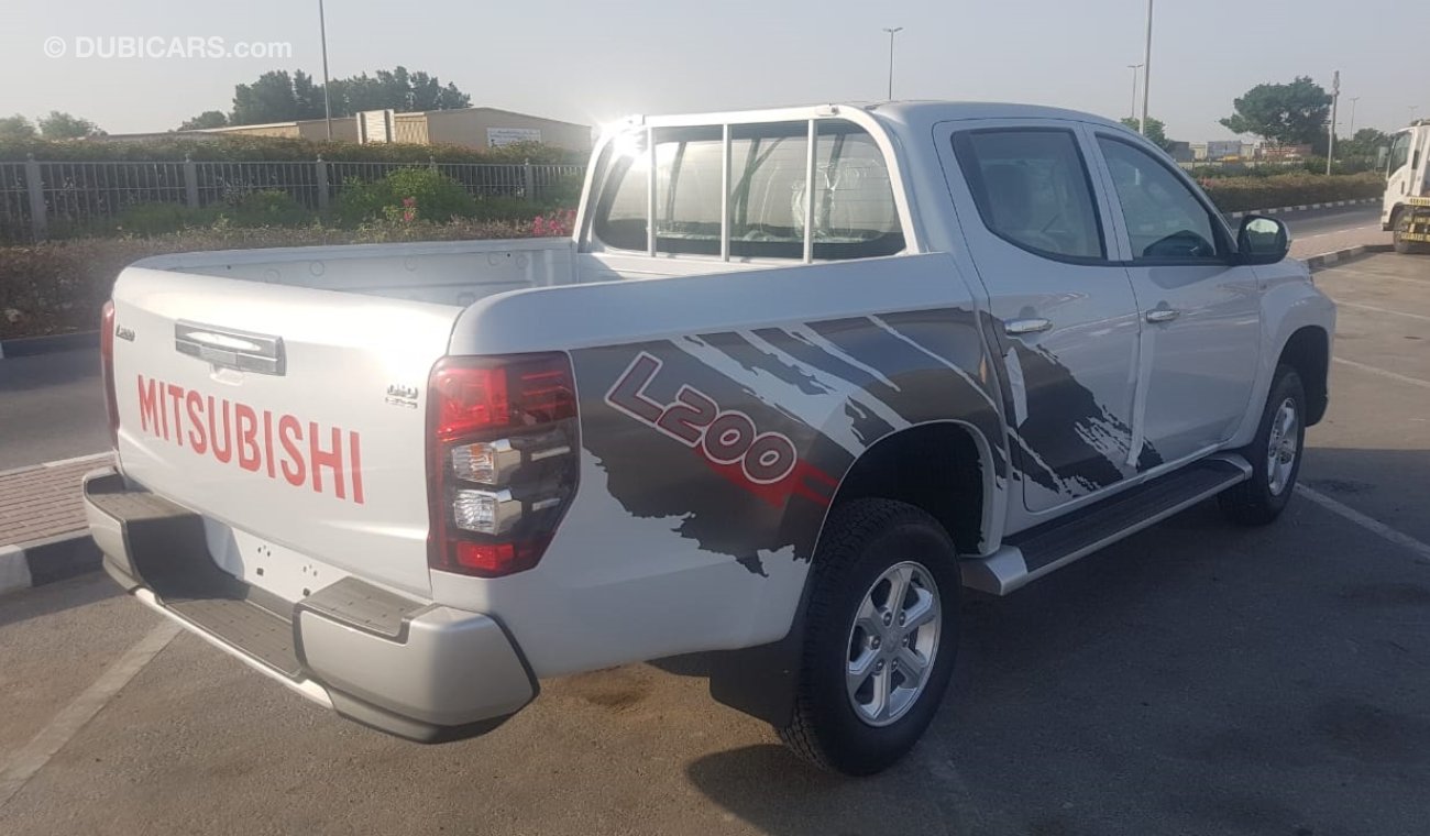 Mitsubishi L200 DIESEL,2.4L,DOUBLE/CABIN,CHROME PACKAGE,FULL/OPTION,4X4,NEW SHAPE,M/T,2020 ( FOR SAUDI AND EXPORT)