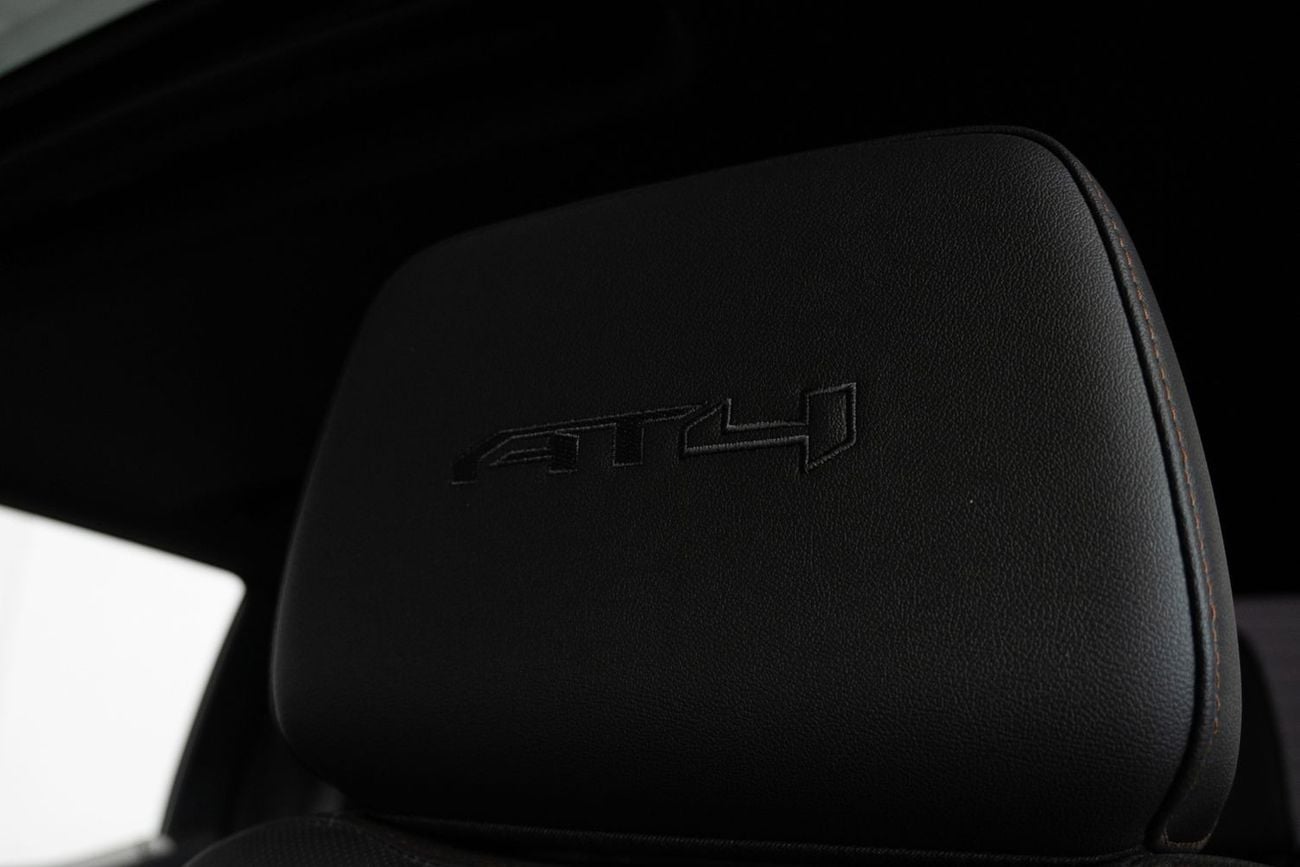 GMC Sierra 5.3L V8 AT4 Regular Cab (AWD) 6.2L V8 AT4 Carbon Pro Edition
