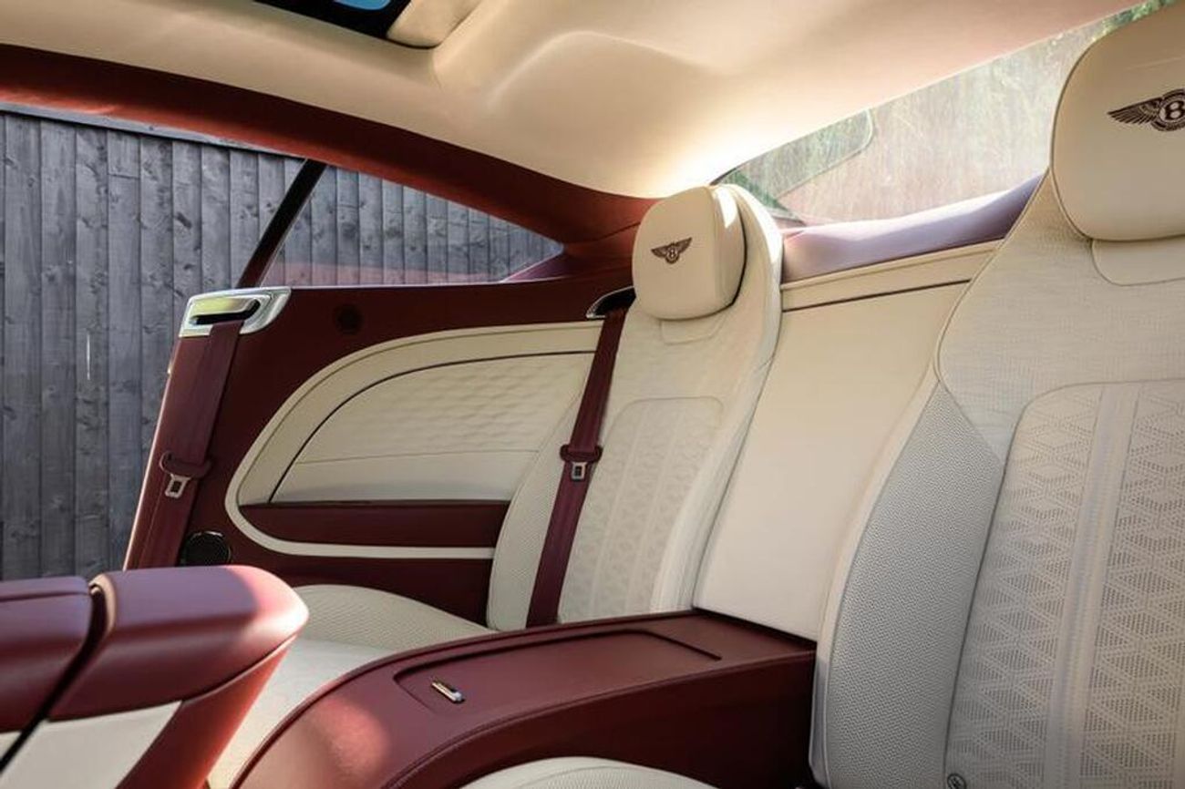 بنتلي كونتيننتال جي تي Speed 4.0T (Hybrid)