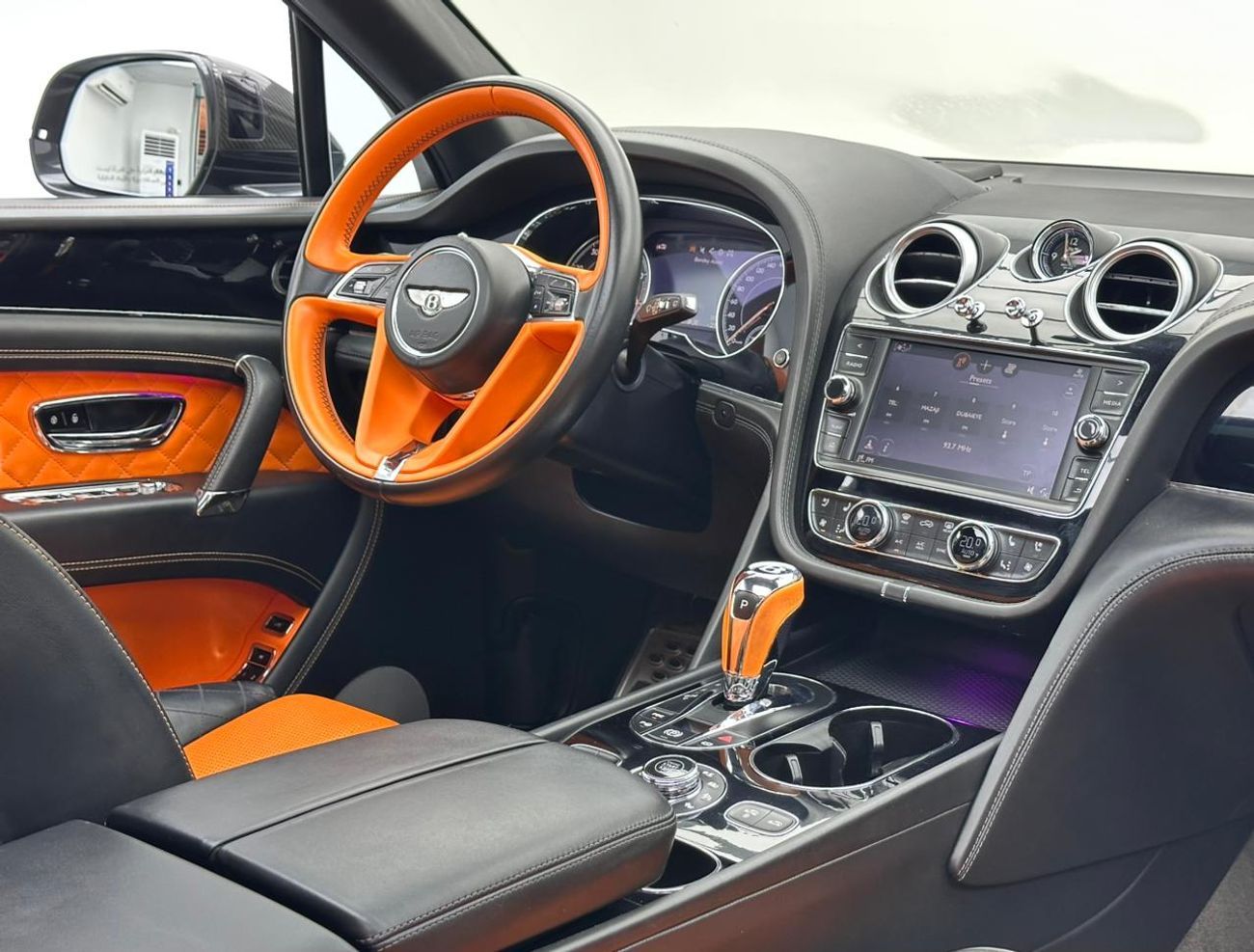 بنتلي بينتايجا 2018 Bentley Bentayga W12, 1 Year Unlimited KM Warranty, Excellent Condition, GCC