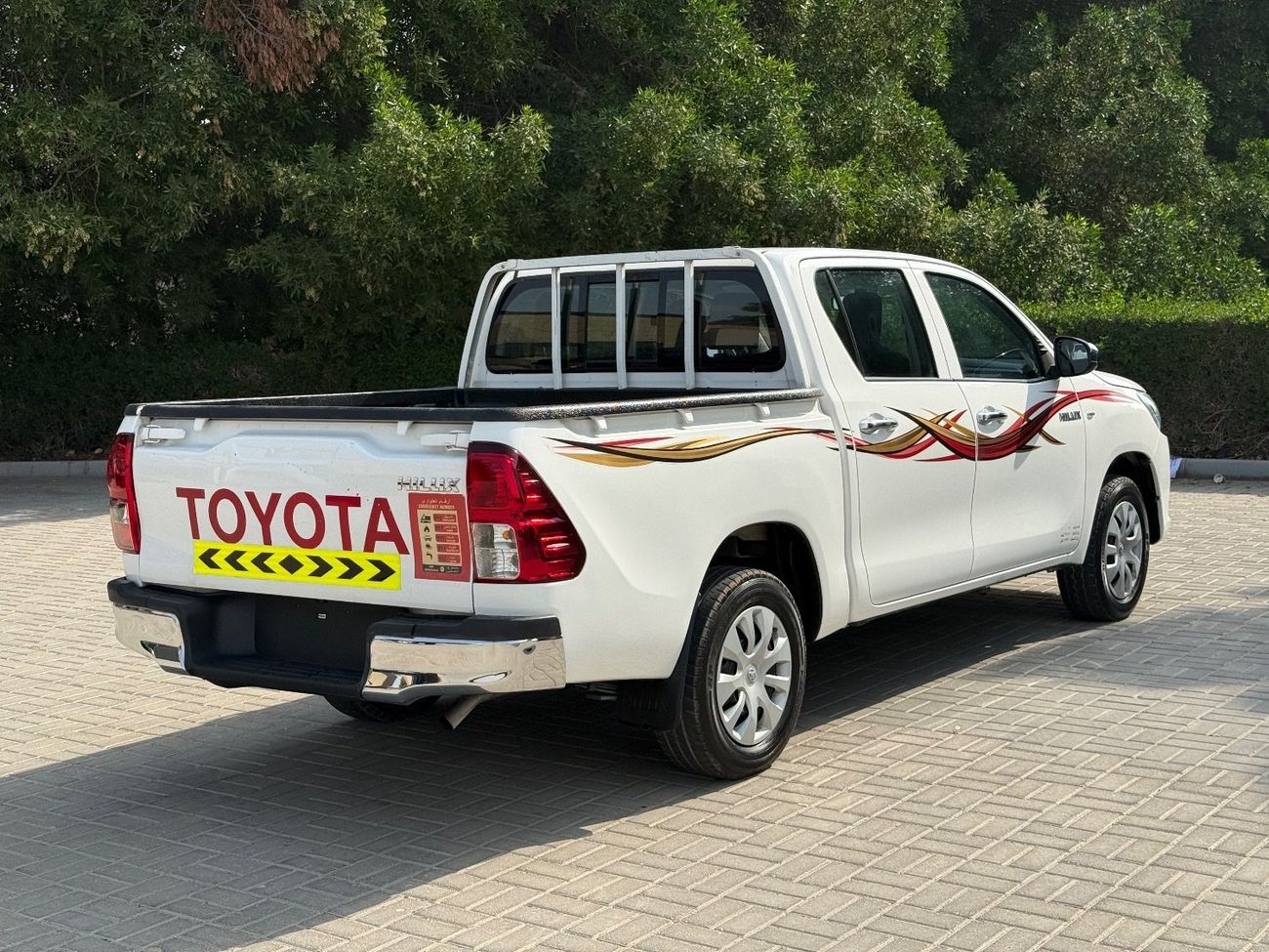 Toyota Hilux GLX 2.7L Double Cab Utility RWD A/T