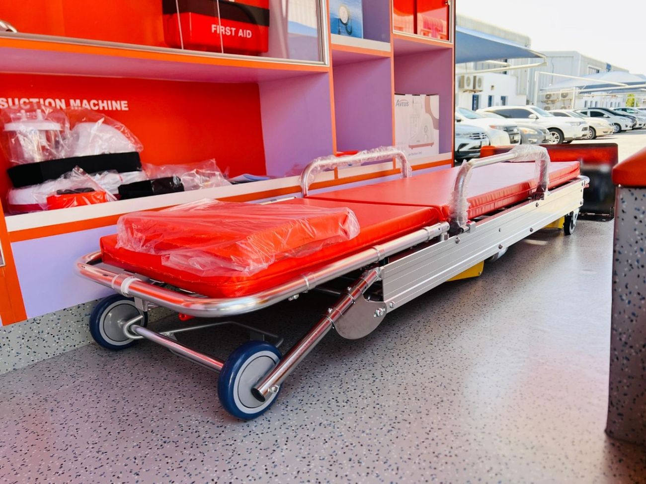 Toyota Hiace HIACE AMBULANCE right hand drive diesel 2.8 liter automatic gear