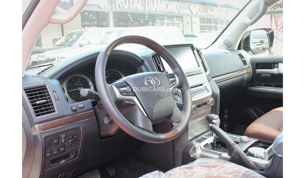 Toyota Land Cruiser VXR V8 5.7, GRAND TOURING, GCC, UNDER WARRANTY FROM LOCAL DEALER (Inclusive VAT)