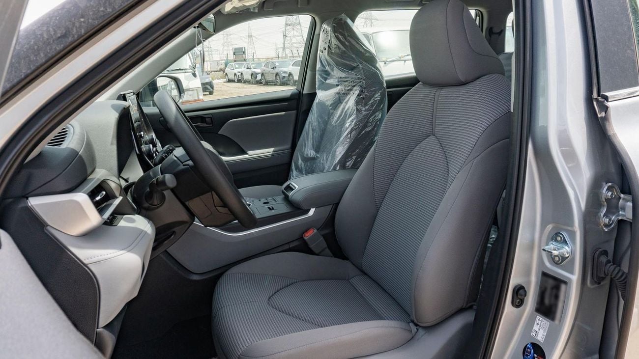 Toyota Highlander 2025 Toyota Highlander LE 2.5 HEV AT - Silver