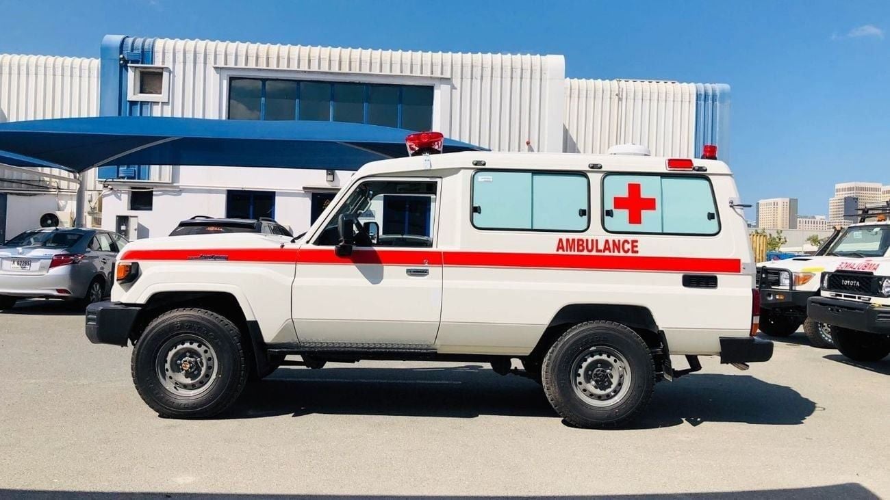 Toyota Land Cruiser 70 LC 78 HARDTOP 2.8L MT 78 Ambulance Conversion [Type 1 & 2]