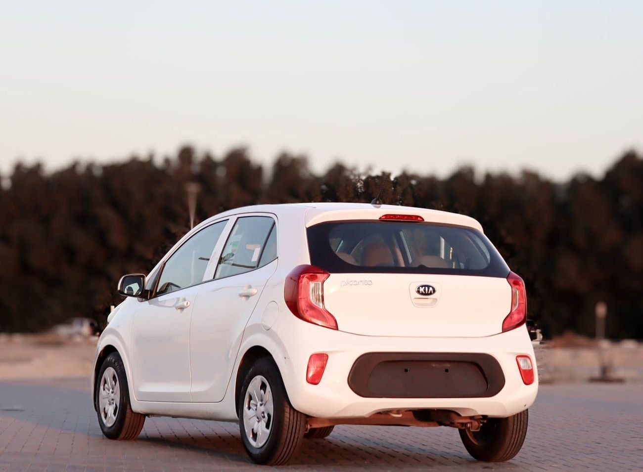 Kia Picanto Base 1.2L 2020 Kia Picanto 2020  GCC edition in excellent condition, no accidents, mileage 114,000 K