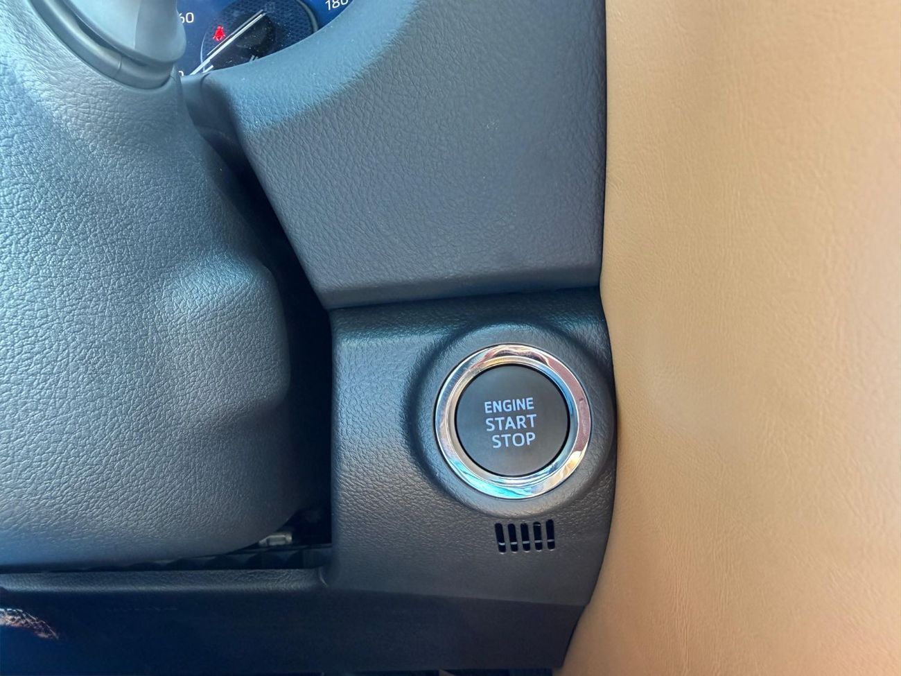 تويوتا فورتونر 4.0L VXR V6 PETROL AUTOMATIC TRANSMISSION