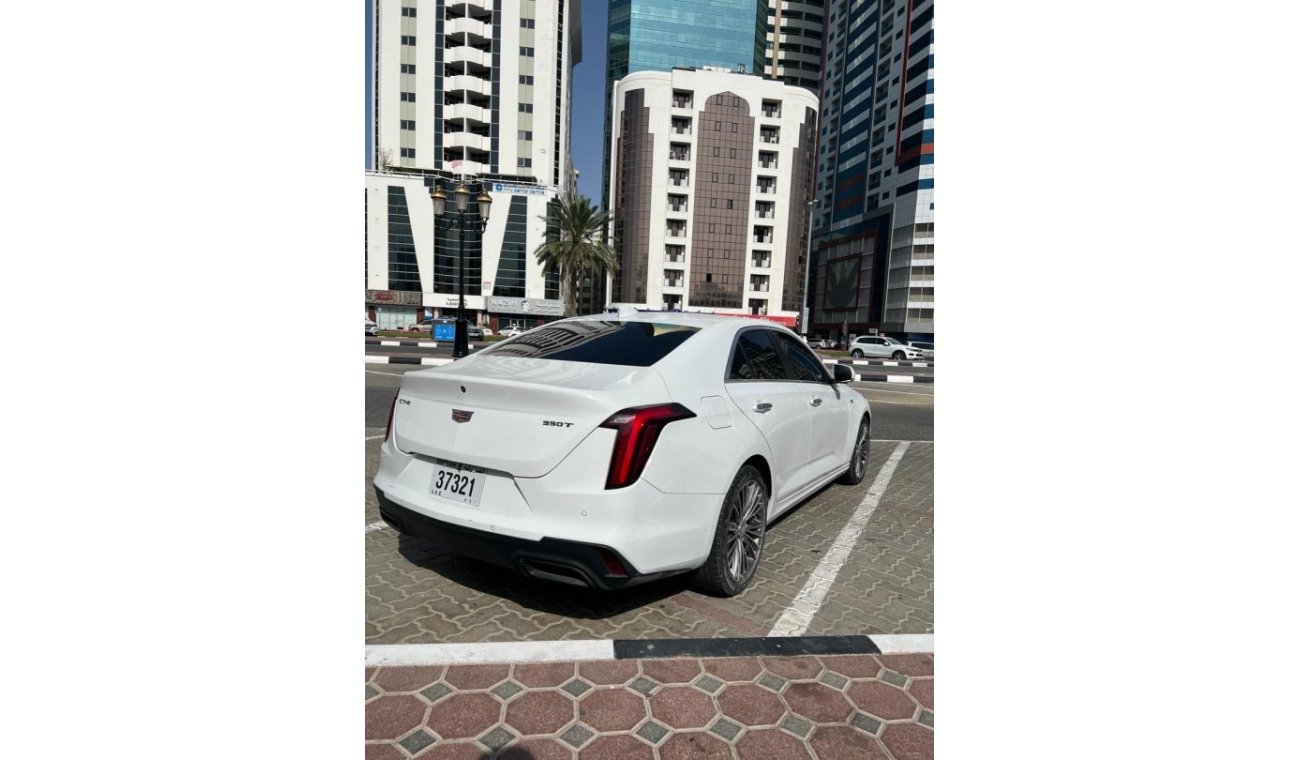 Cadillac CT4 2021