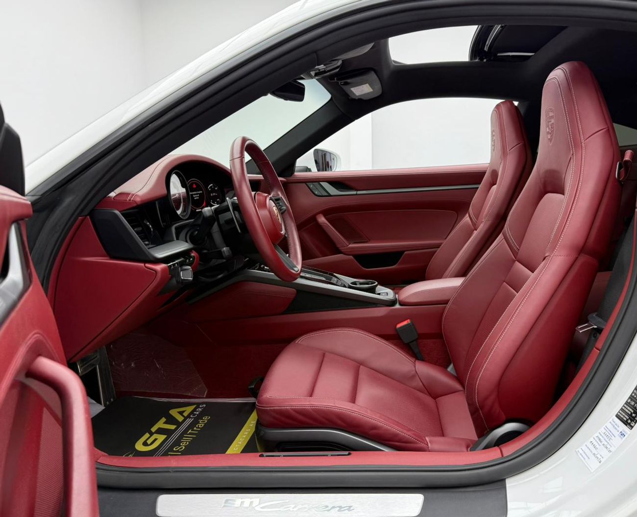 Porsche 911 Carrera 3.0L (380 HP) Coupe 2020 Porsche 911 Carrera, Warranty, Full Porsche Service History, Very L