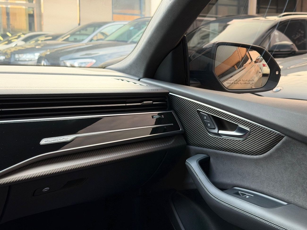 أودي SQ8 4.0 TFSI quattro (507 HP)