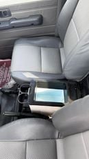 Toyota Land Cruiser Pick Up LC79 Double Cabin LHD 4.2L 1HZ V6 Diesel Engine Manual Gear 4WD 5 Seater 4 Doors