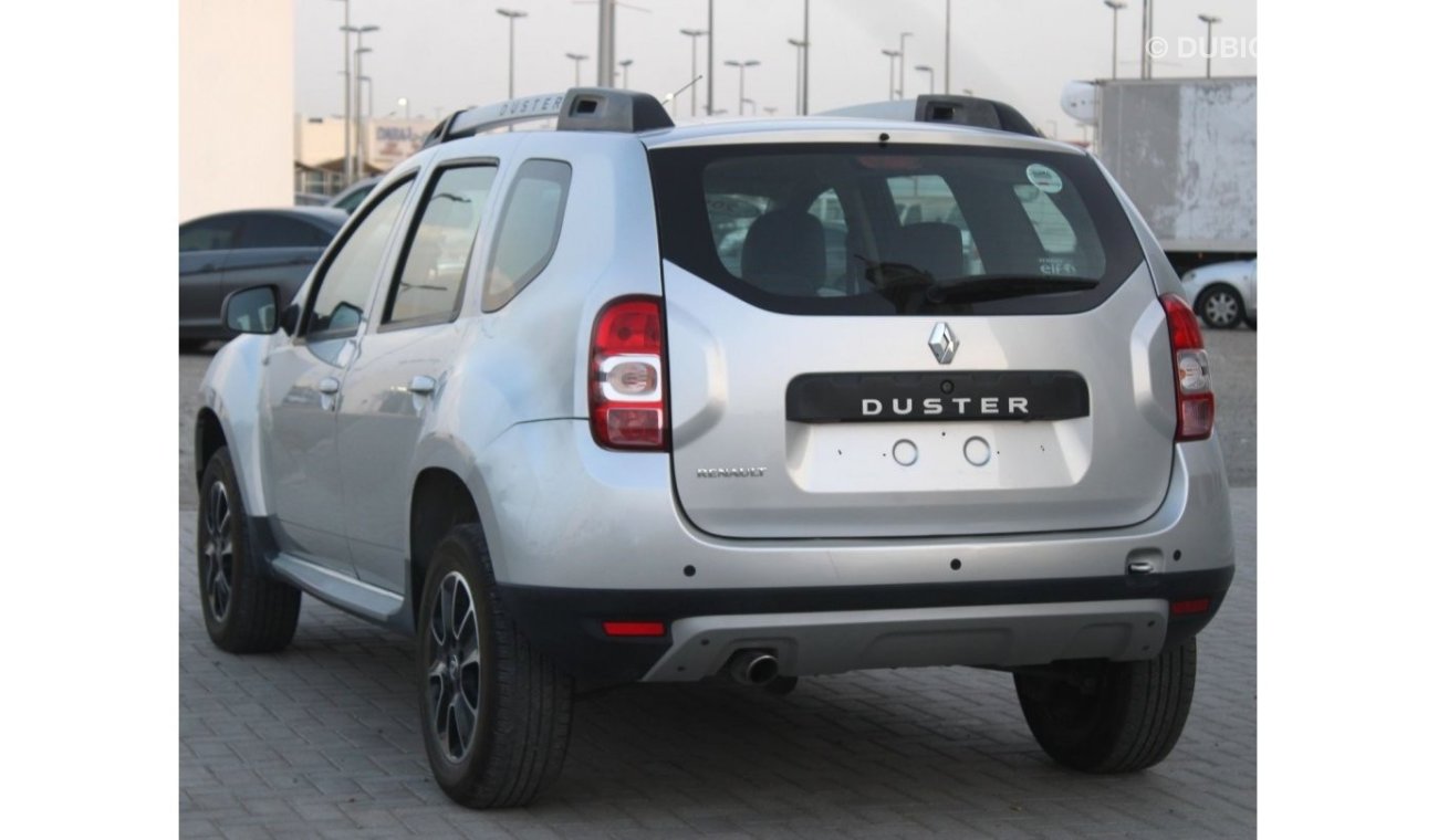 Renault Duster RENAULT DUSTER 2017 SILVER GCC EXCELLENT CONDITION WITHOUT  ACCIDENT