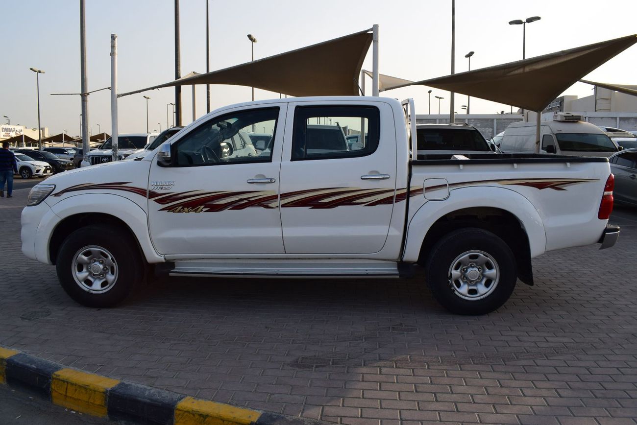 Toyota Hilux Toyota Hilux Pick up d/c 2.7 ltr 4x4, Full option. Automatic Transmission