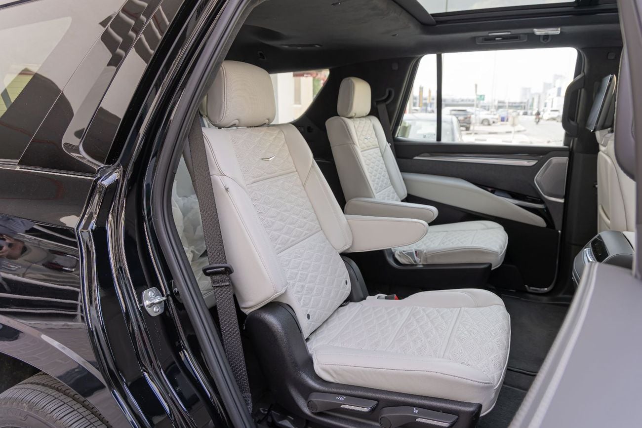 Cadillac Escalade Escalade-V 6.2L Cadillac Escalade V-Series - 2025 - GCC Specs