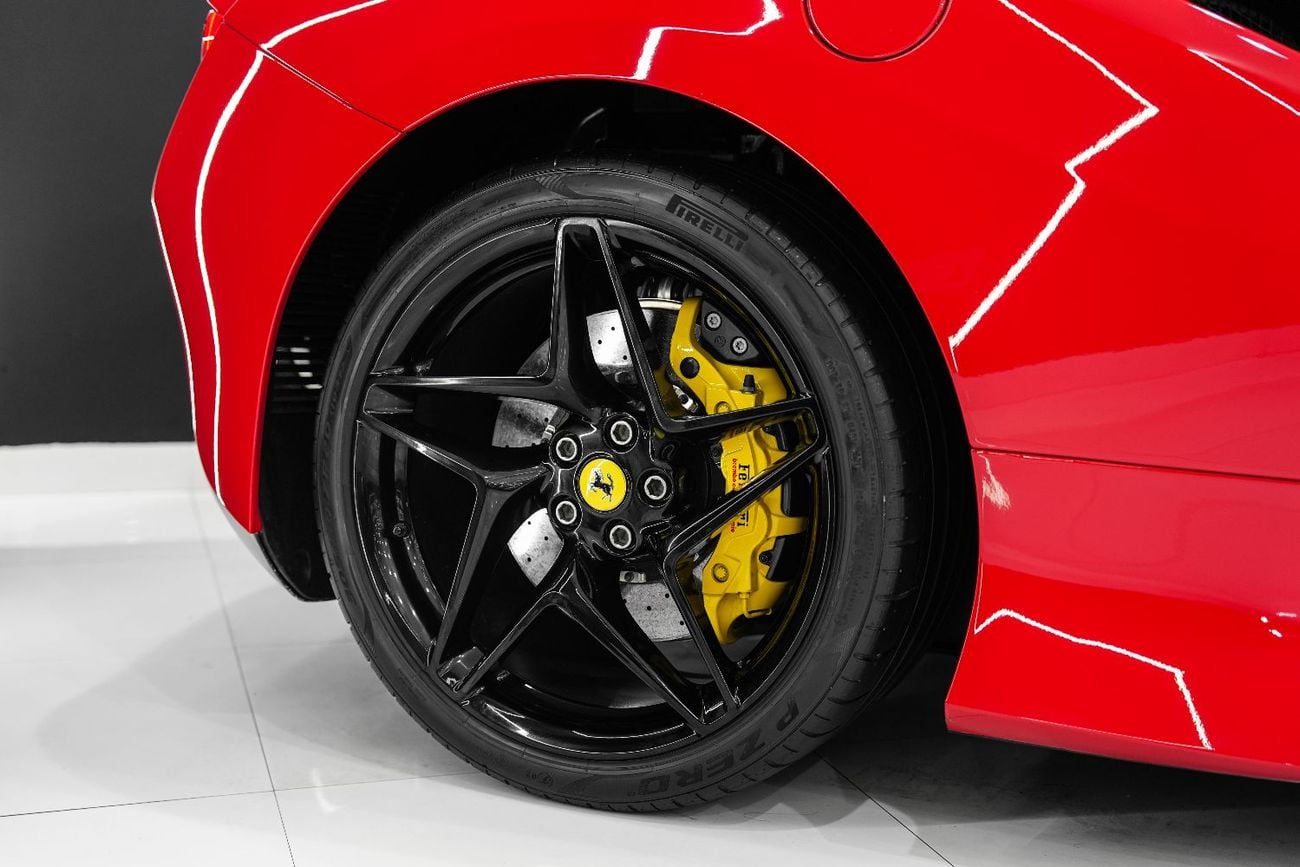 Ferrari F8 Spider 3.9T V8 Passenger Display, Service Package Till 2028, GCC Spec!!